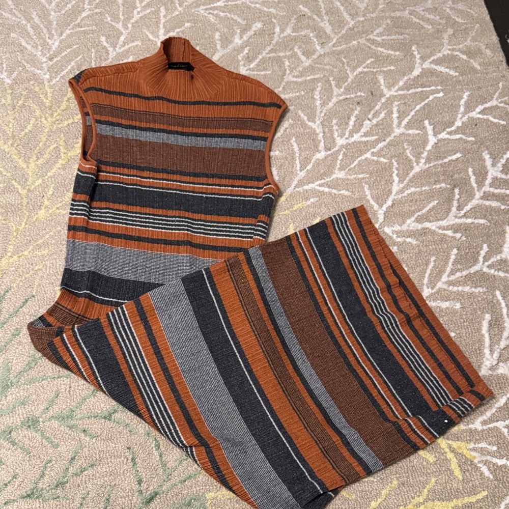 Metallic striped knit midi dress by the brand House of Harlow 1960 XL